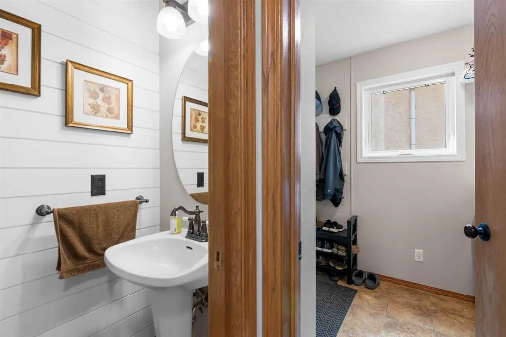 103 Diamond Court SE
