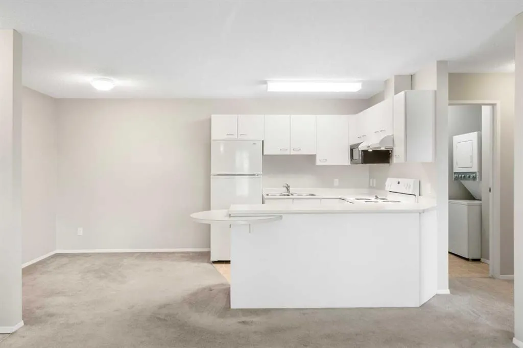 3400 Edenwold Heights NW, #1621