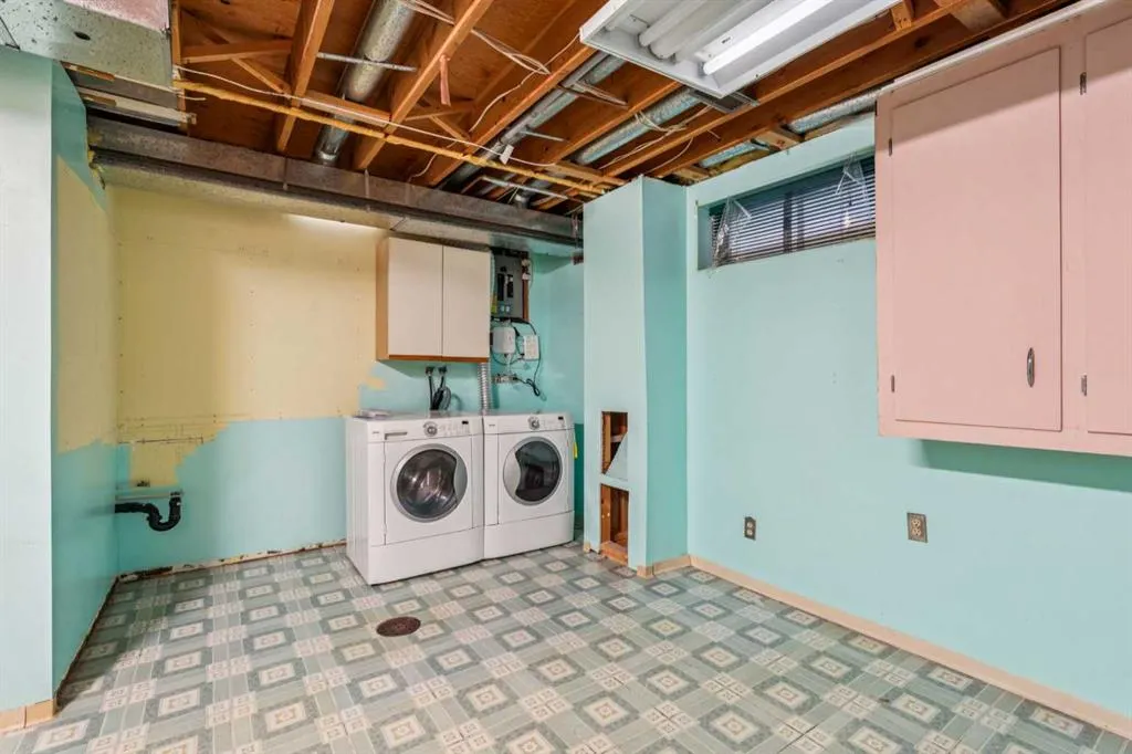 25 Macewan Glen Close NW