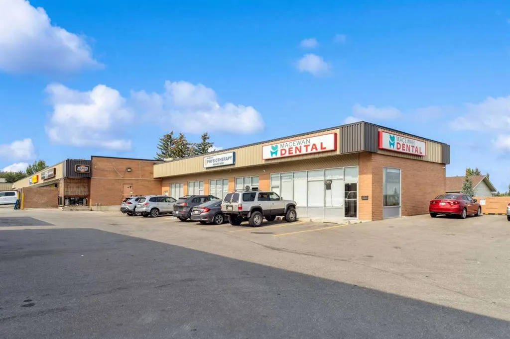 25 Macewan Glen Close NW