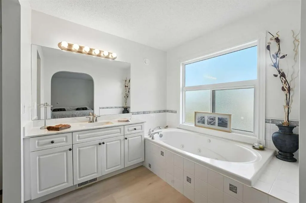 42 Citadel Crest Green NW