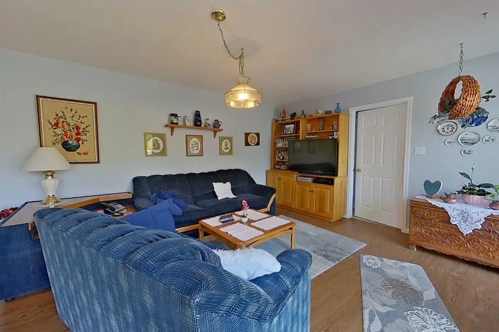 4102 Hees Drive