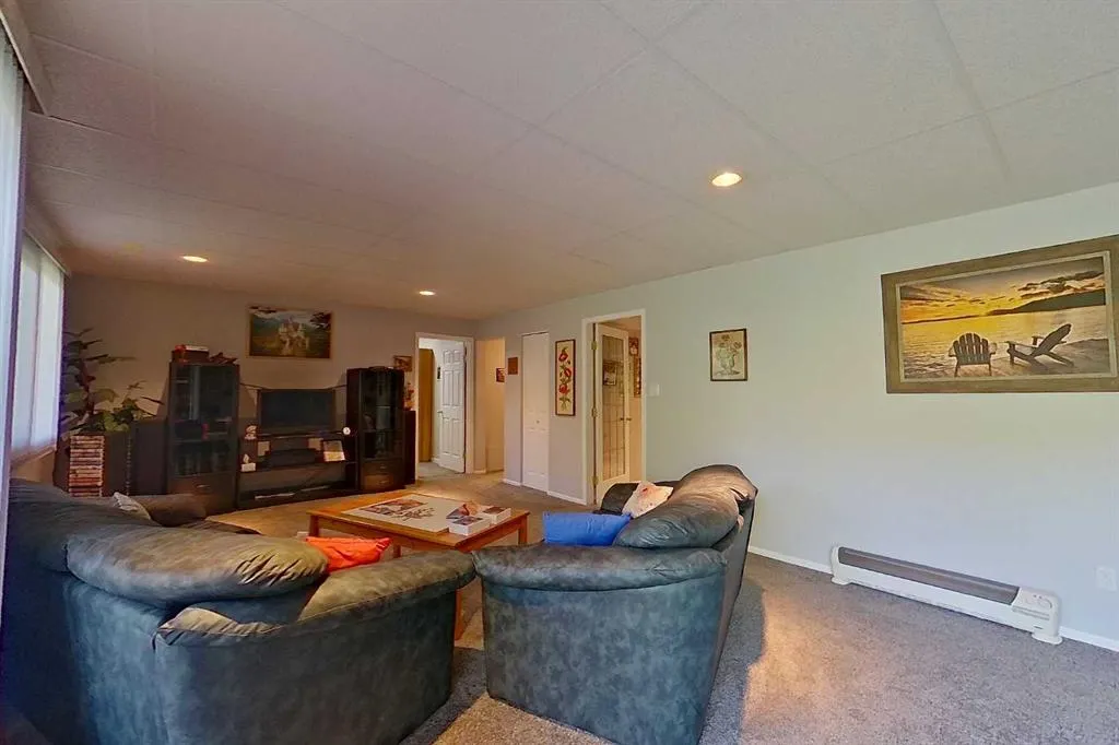 4102 Hees Drive