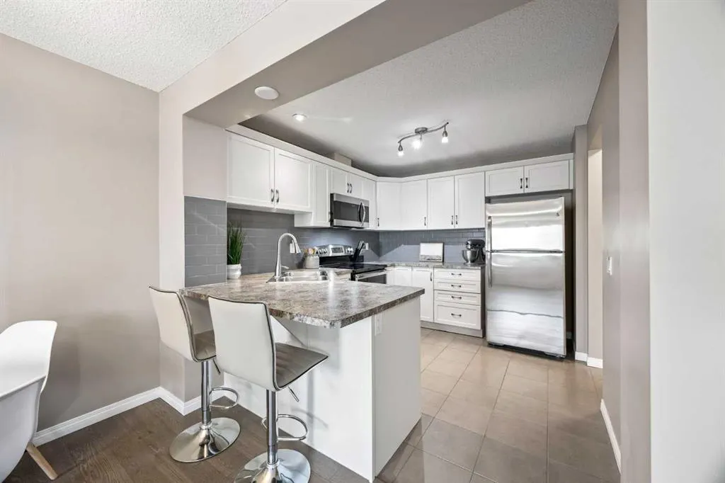 1587 Windstone Road SW