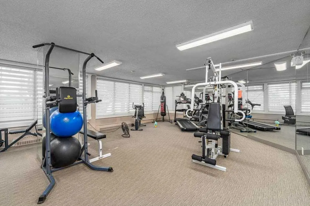 511 56 Avenue SW, #406