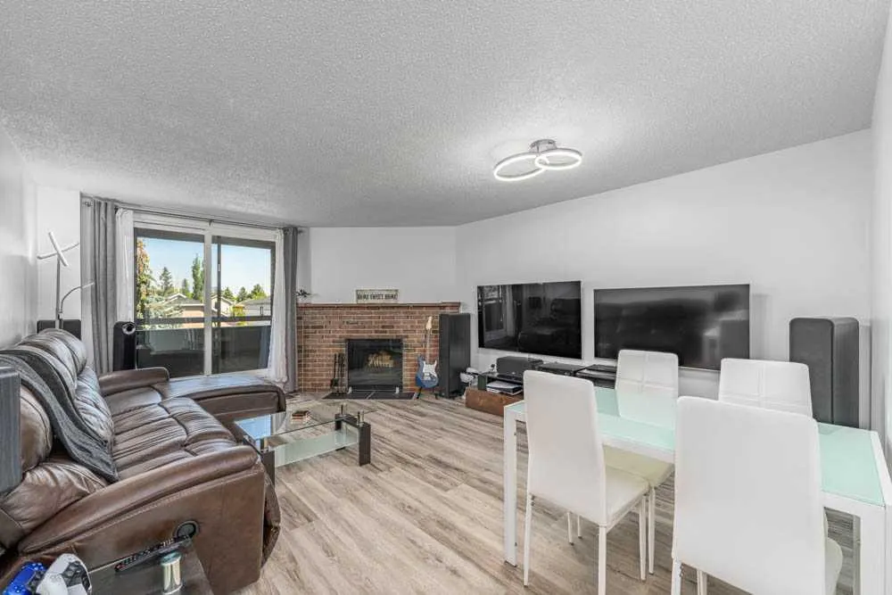 511 56 Avenue SW, #406