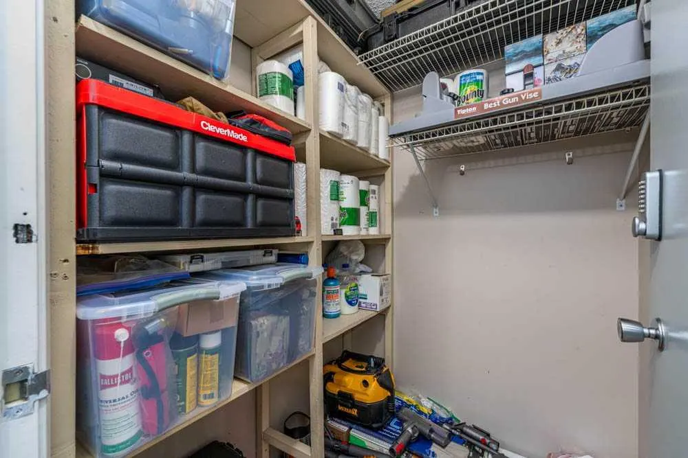511 56 Avenue SW, #406