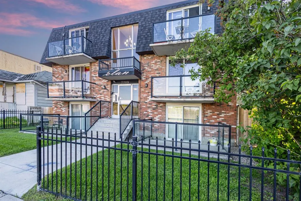 2209 14 Street SW, #201