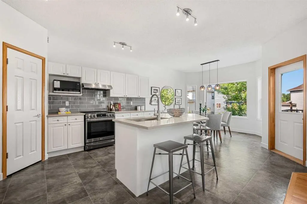 335 Hidden Valley Grove NW