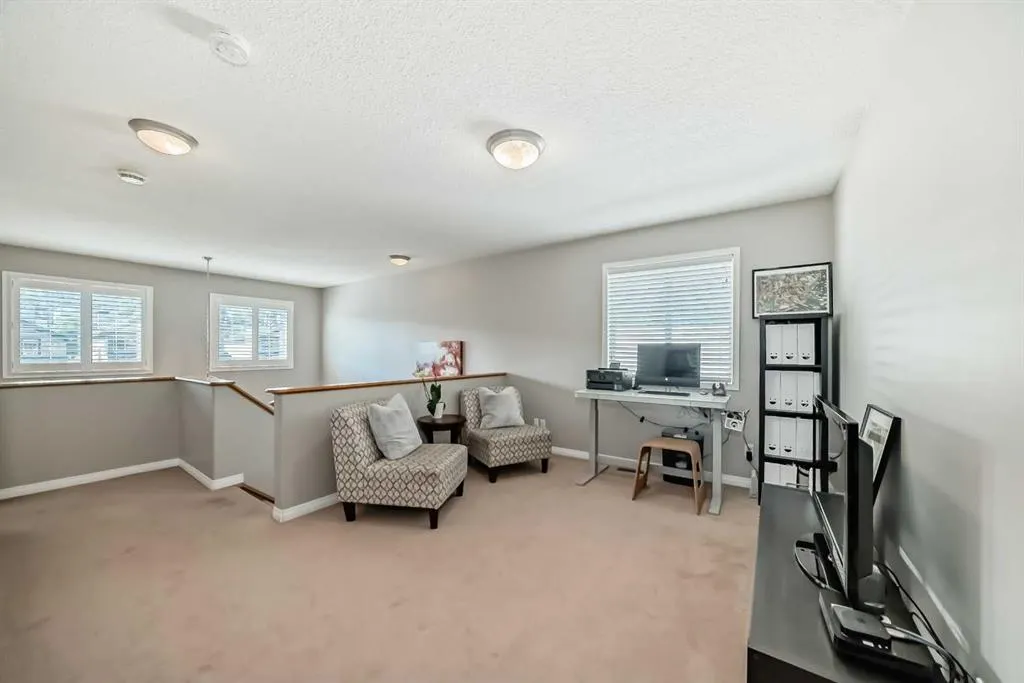 10 Springbluff Boulevard SW