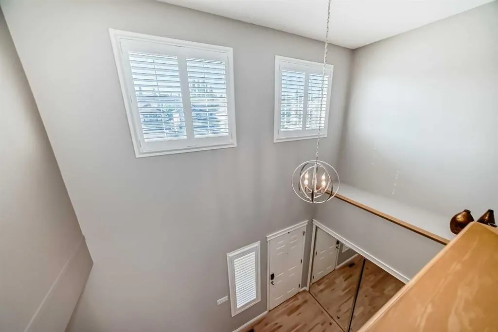 10 Springbluff Boulevard SW