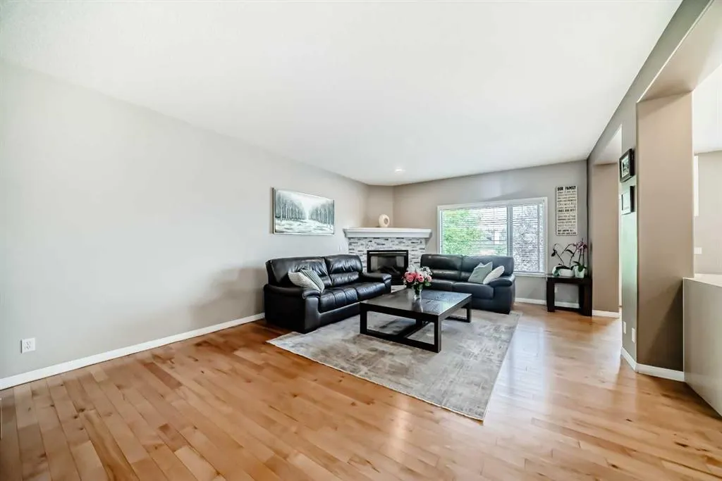 10 Springbluff Boulevard SW