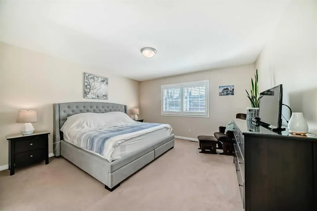 10 Springbluff Boulevard SW