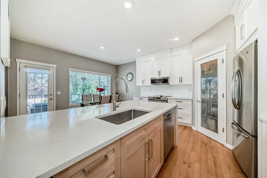 10 Springbluff Boulevard SW