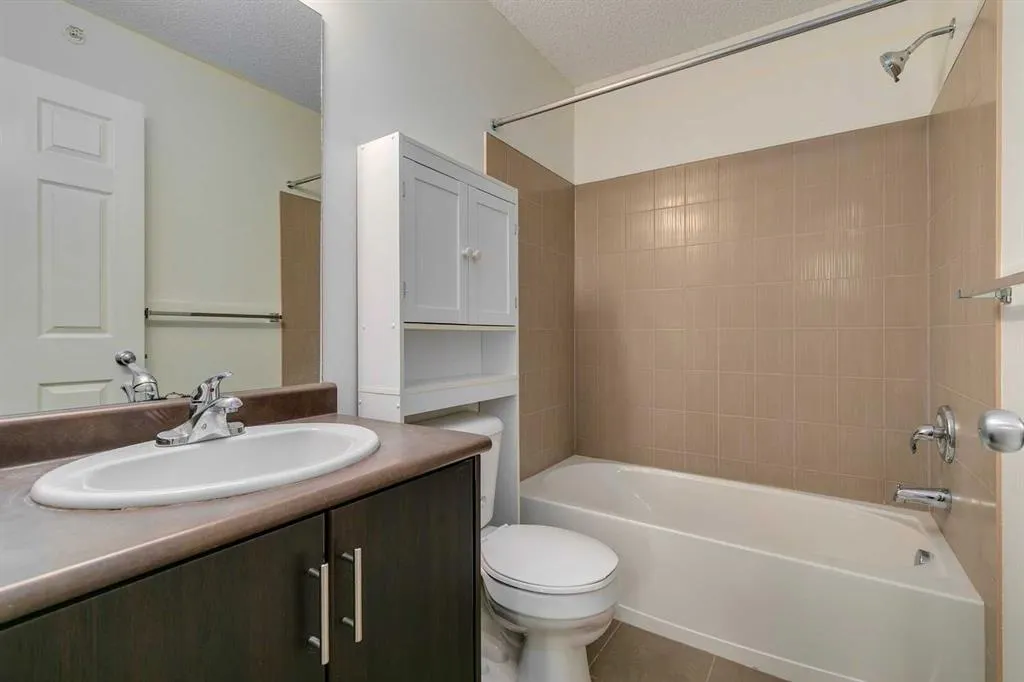 3950 46 Avenue NW, #305