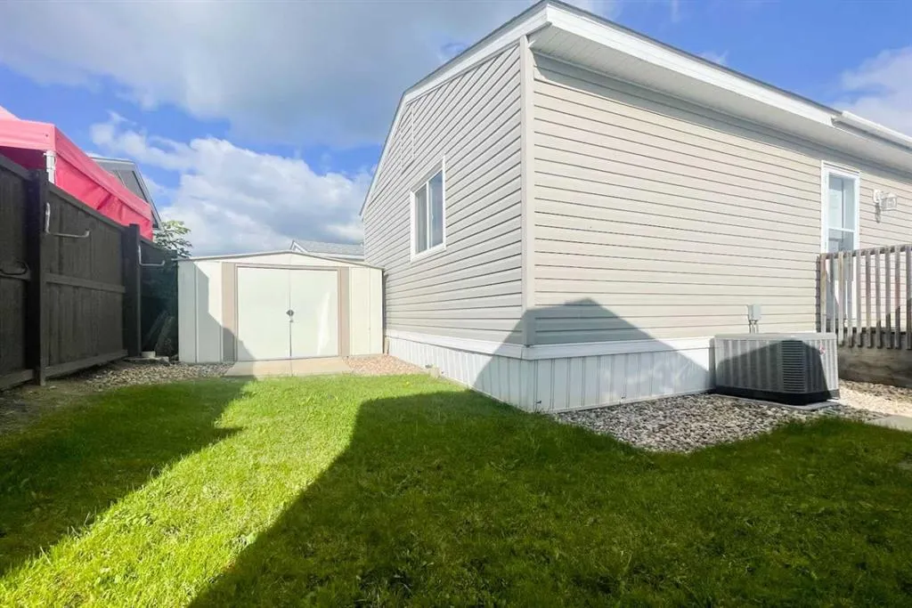 209 Gregoire Crescent