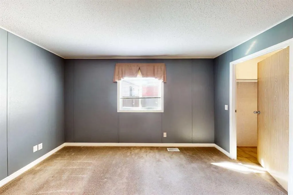 209 Gregoire Crescent