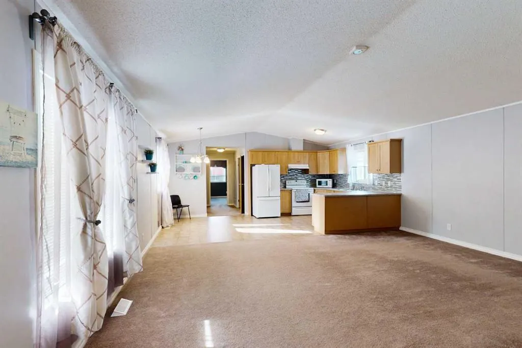 209 Gregoire Crescent