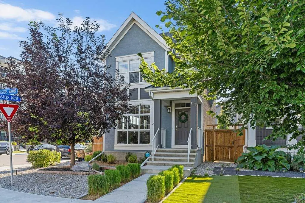 103 Masters Manor SE