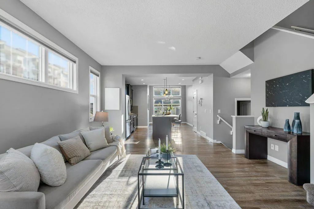 103 Masters Manor SE