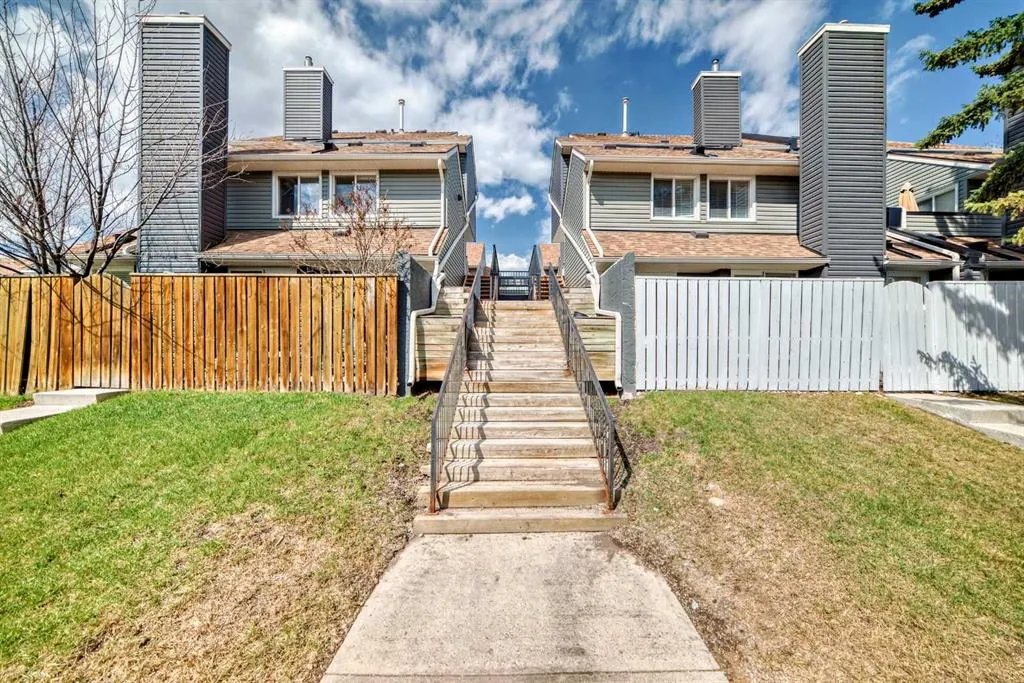 52 Glamis Green SW, #239