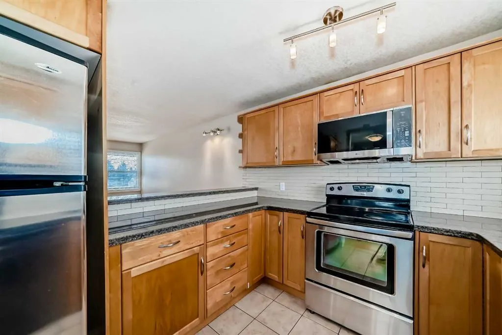 52 Glamis Green SW, #239