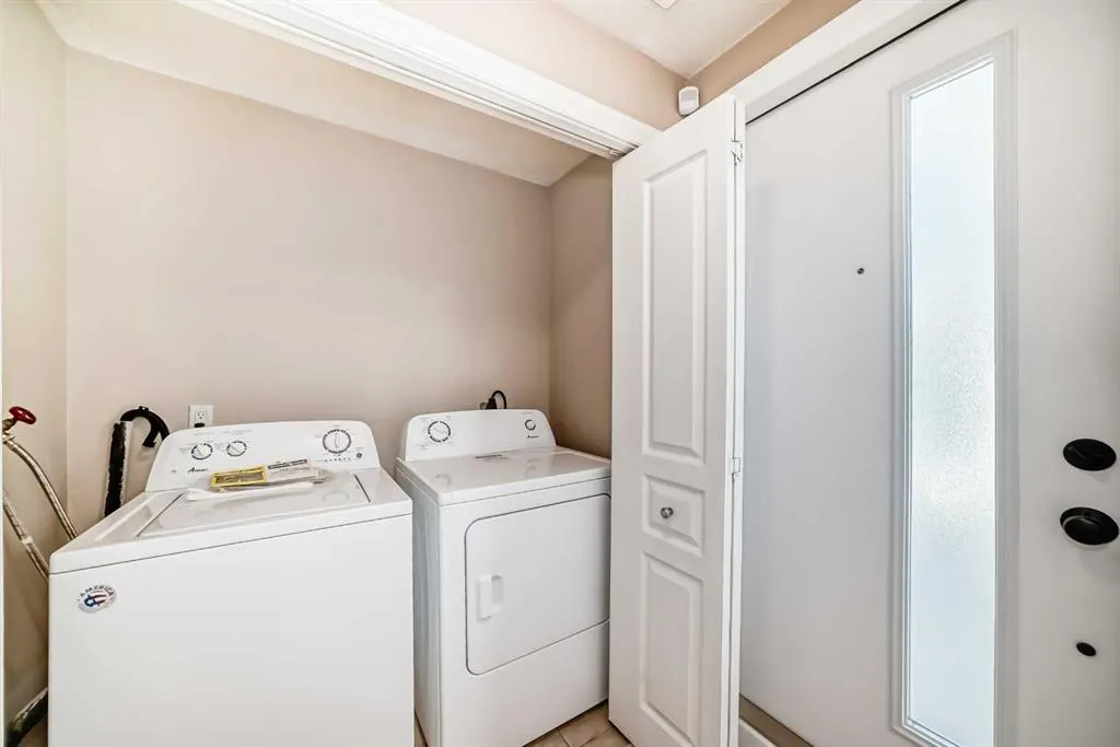 52 Glamis Green SW, #239
