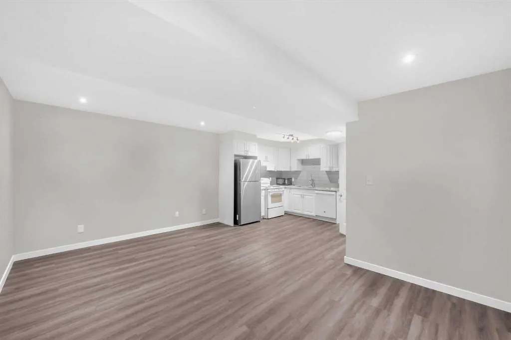 3133 Doverville Crescent SE
