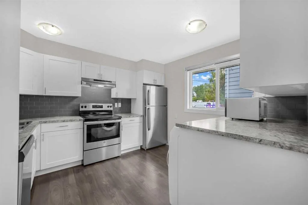 3133 Doverville Crescent SE