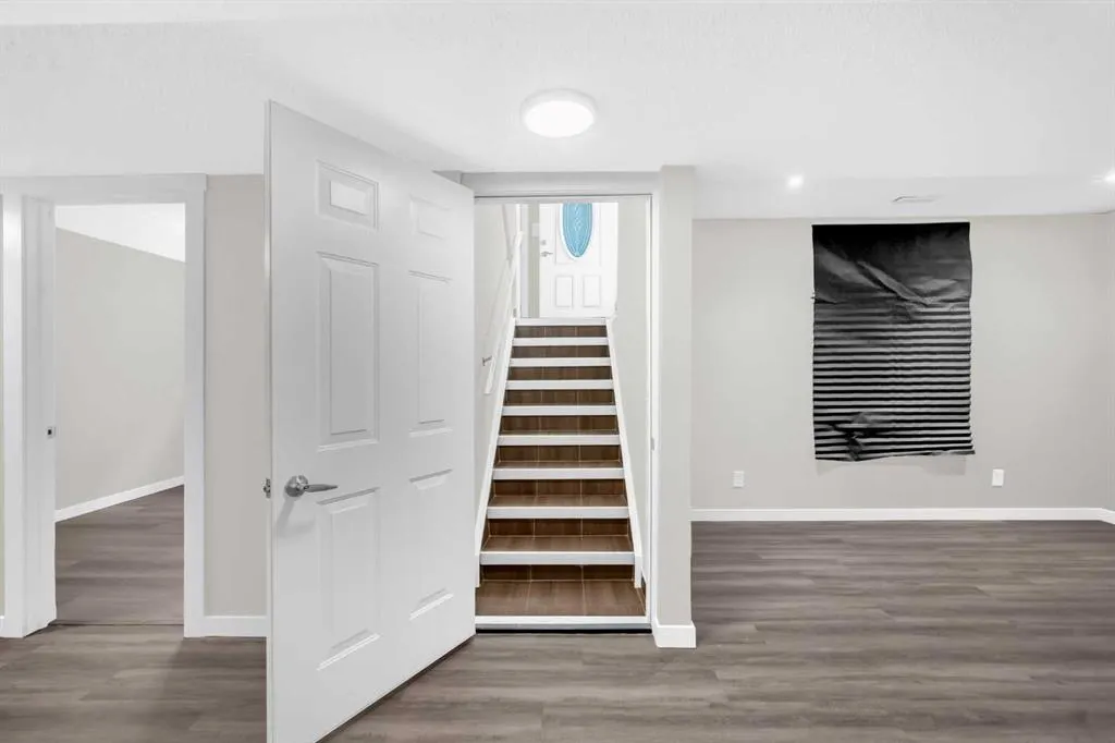 3133 Doverville Crescent SE