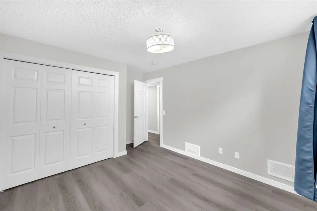 3133 Doverville Crescent SE