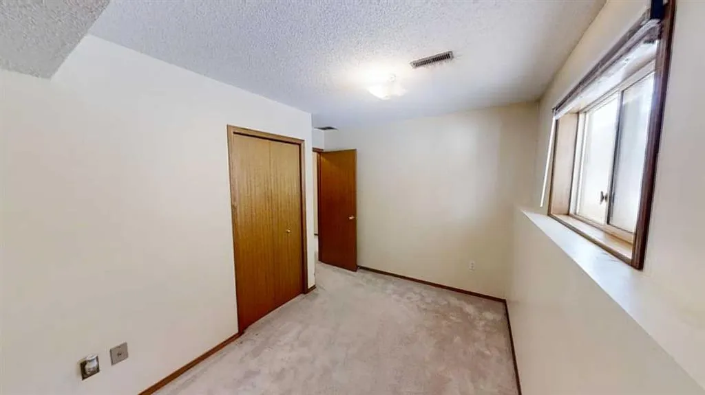 9406 100 Avenue, #B