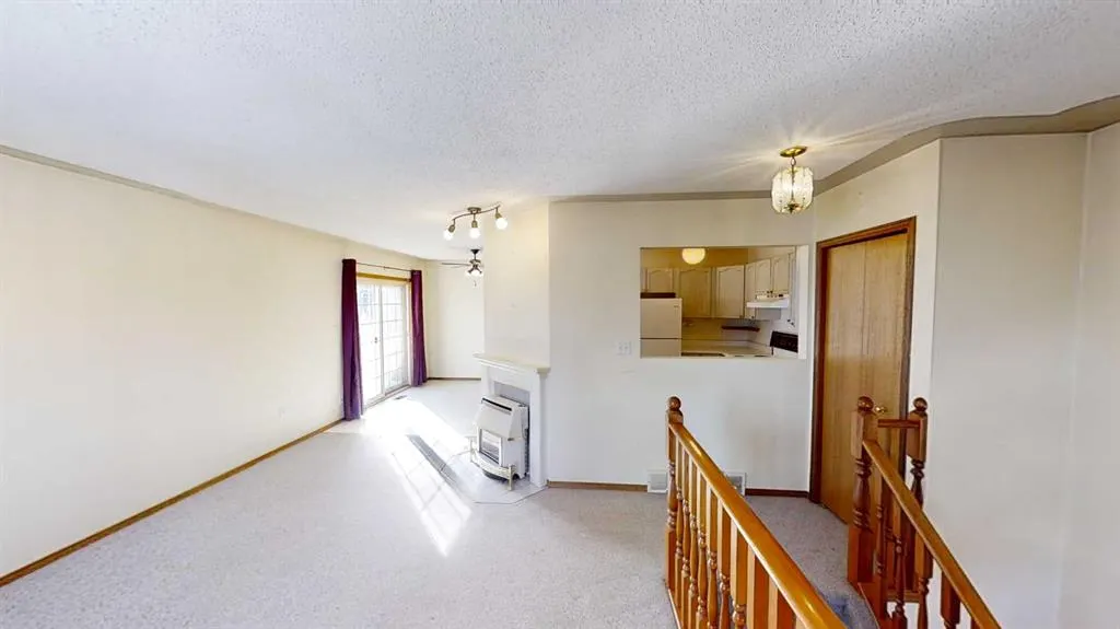 9406 100 Avenue, #B