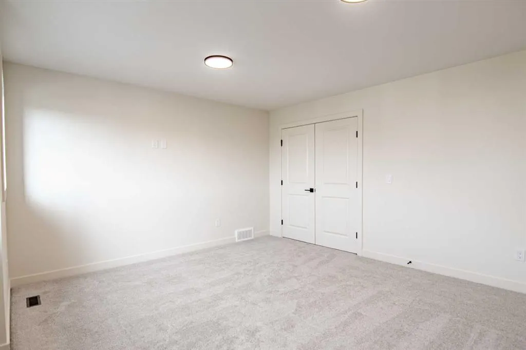 202 Livingston Close