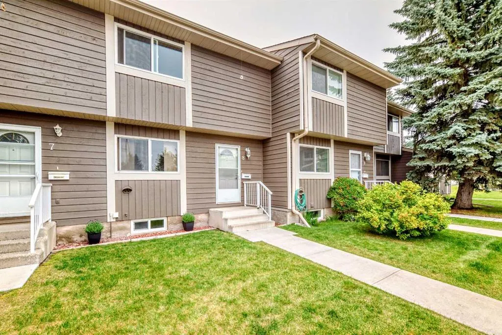 14736 Deerfield Drive SE, #8