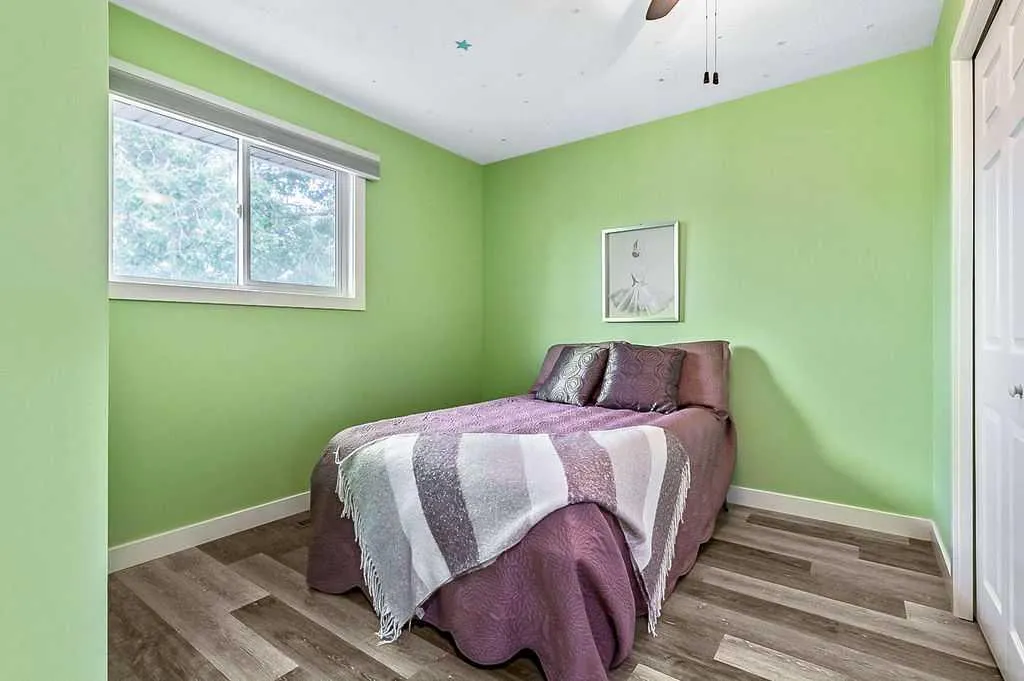 31 Castlebrook Road NE