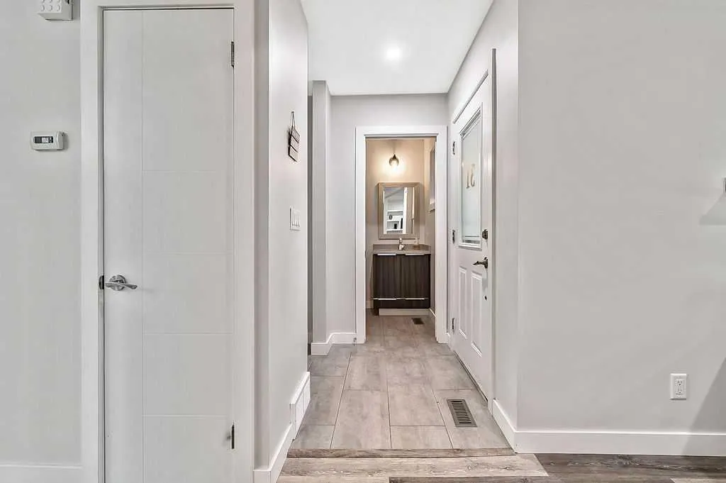 31 Castlebrook Road NE