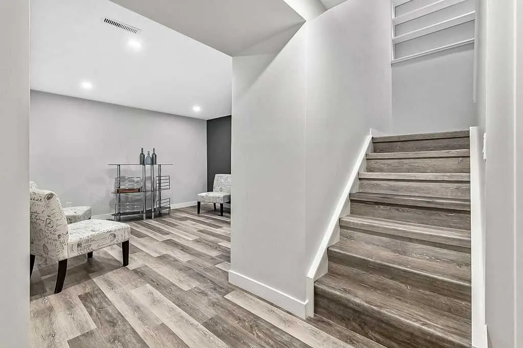 31 Castlebrook Road NE