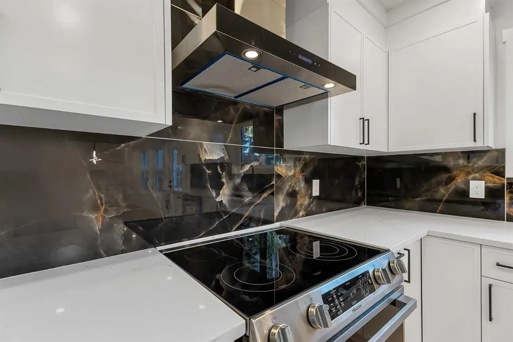 119 Macewan Glen Way NW