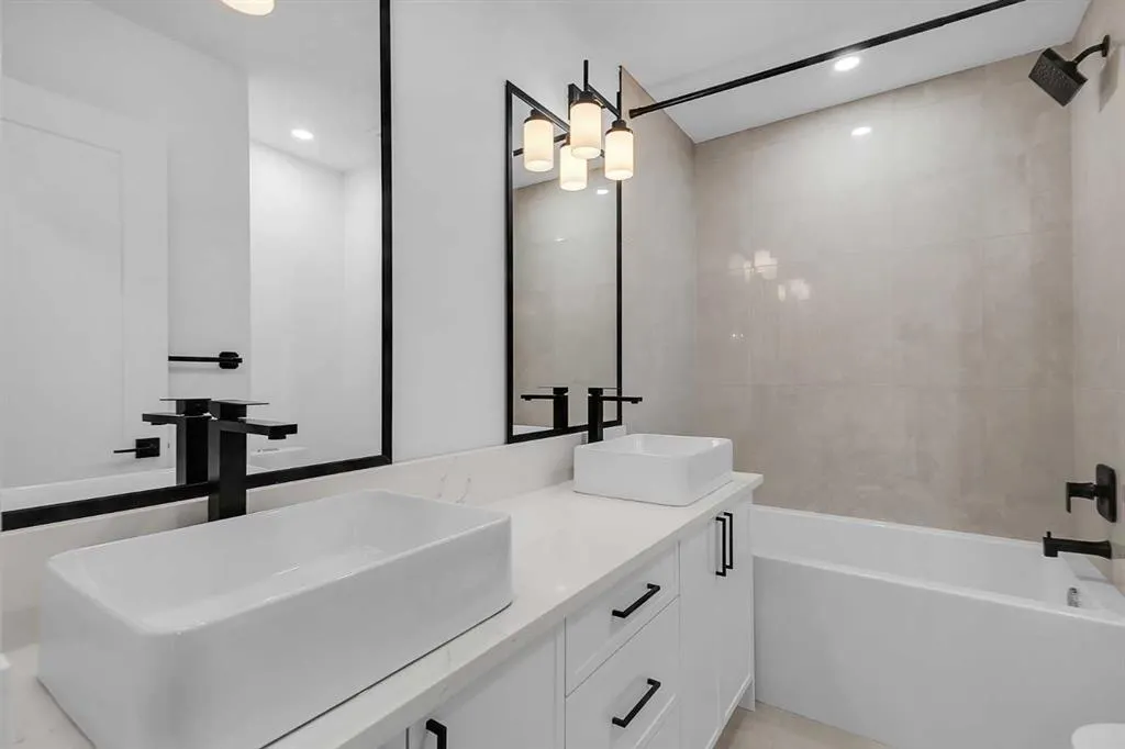 119 Macewan Glen Way NW