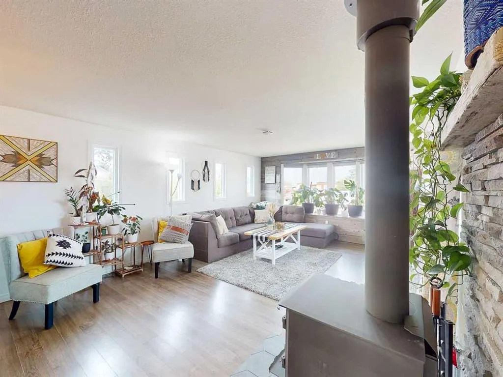 318 10th Street