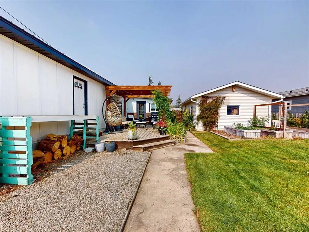 318 10th Street
