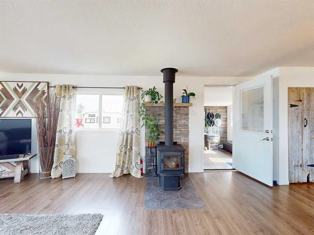 318 10th Street