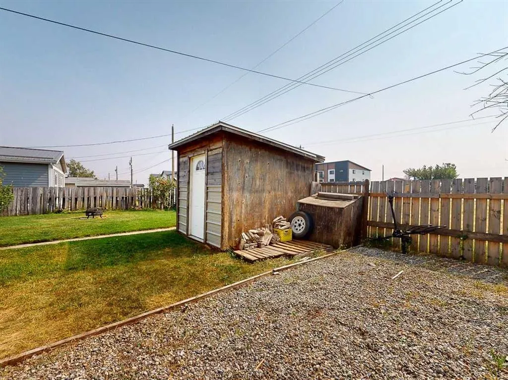 318 10th Street
