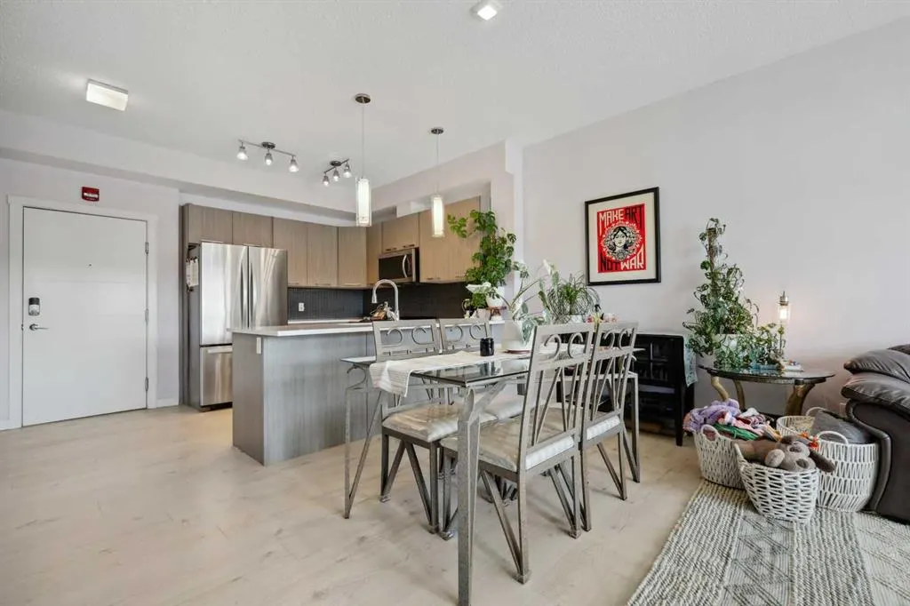 214 Sherwood Square NW, #412