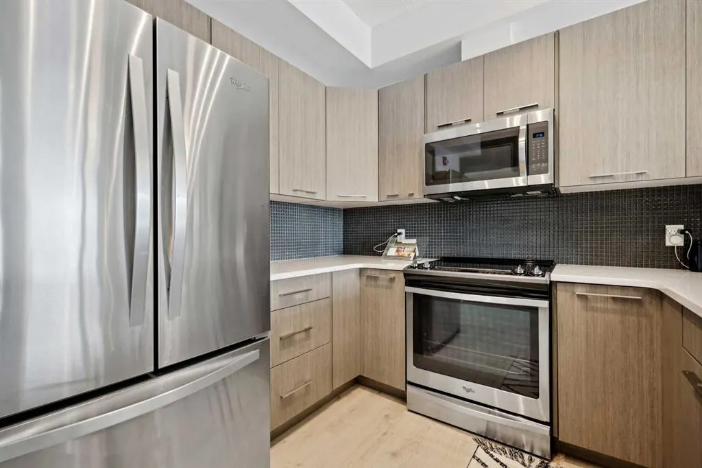 214 Sherwood Square NW, #412