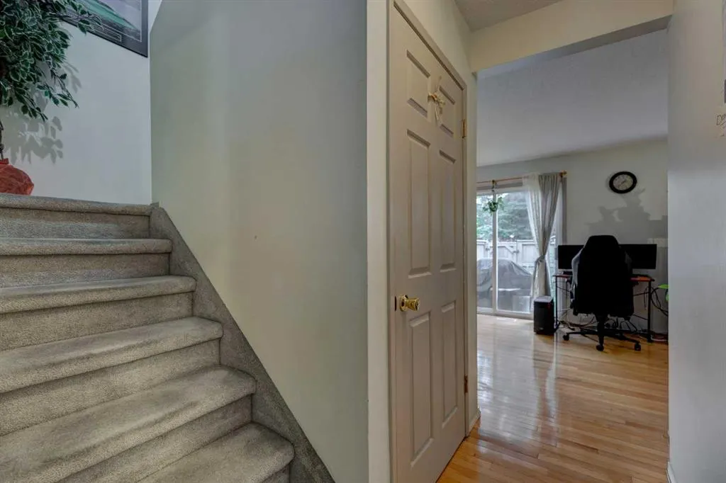 219 90 Avenue SE, #30