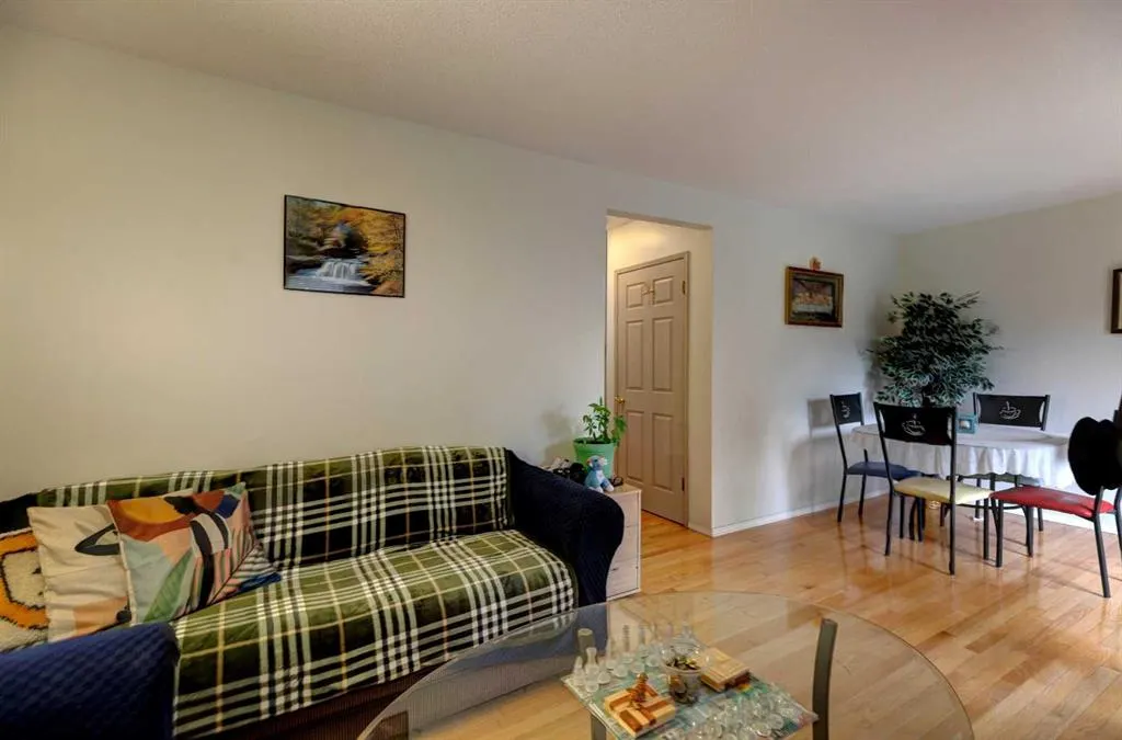 219 90 Avenue SE, #30