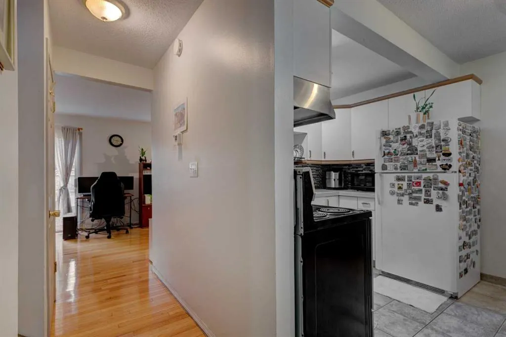 219 90 Avenue SE, #30