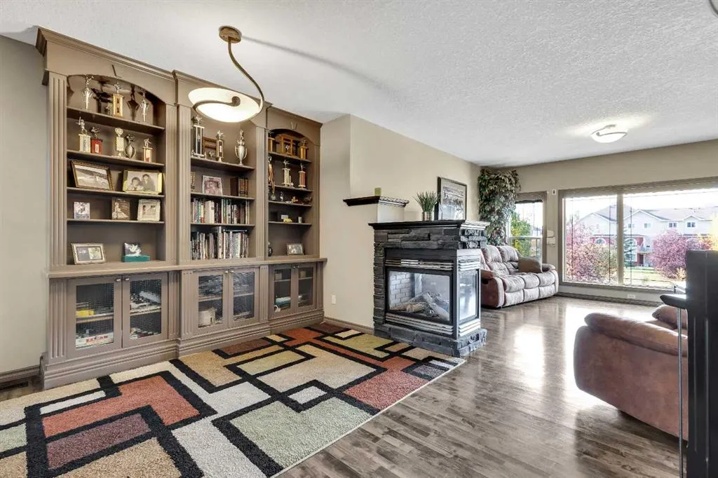 943 Bayside Drive SW
